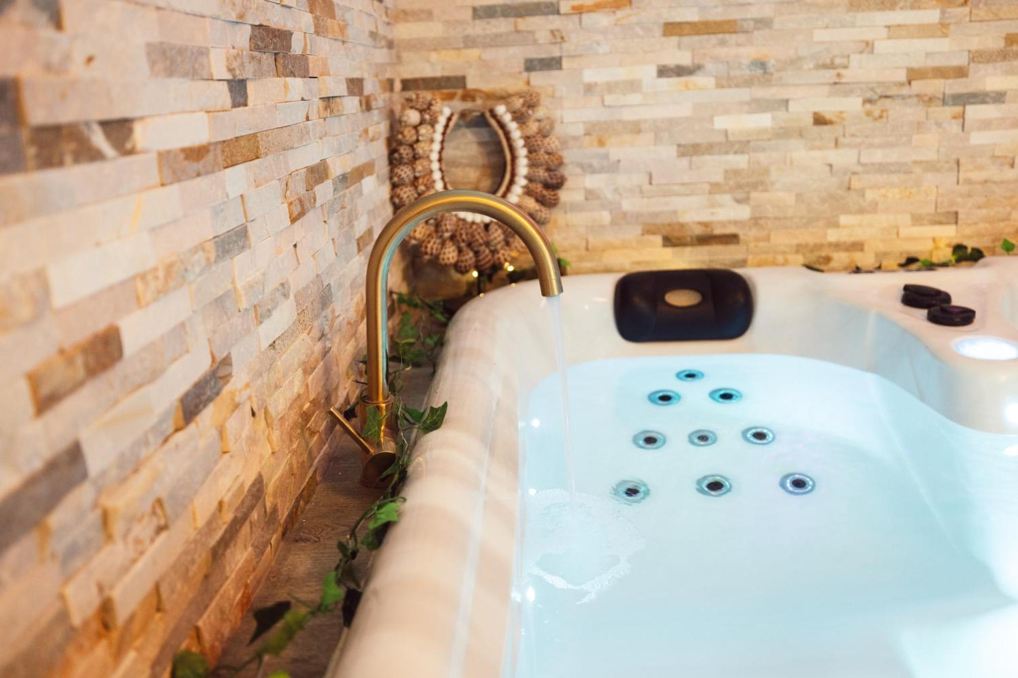 Grabels Suite And Spa La Perla Bianca מראה חיצוני תמונה